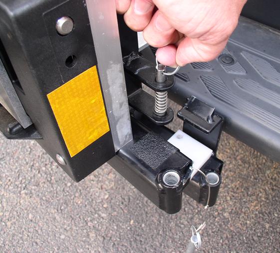 Swing the HTS-20S outward 90 degrees till holding pin latches.